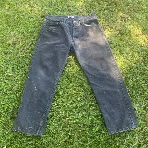 90s Y2K VINTAGE LEVIS 501 DENIM BUTTON FLY BLACK JEANS SPLATTER 36 - Picture 1 of 13